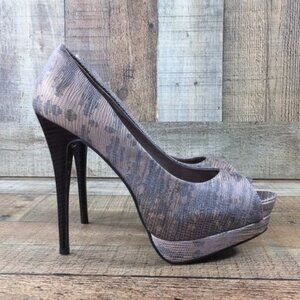 Shi by Journeys Animal Stiletto Platform Pumps Womens 8 Peep Toe High Heel